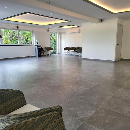 סן ברנרדינו Hotel Oasis-Dream Holidays - La Petite France מראה חיצוני תמונה