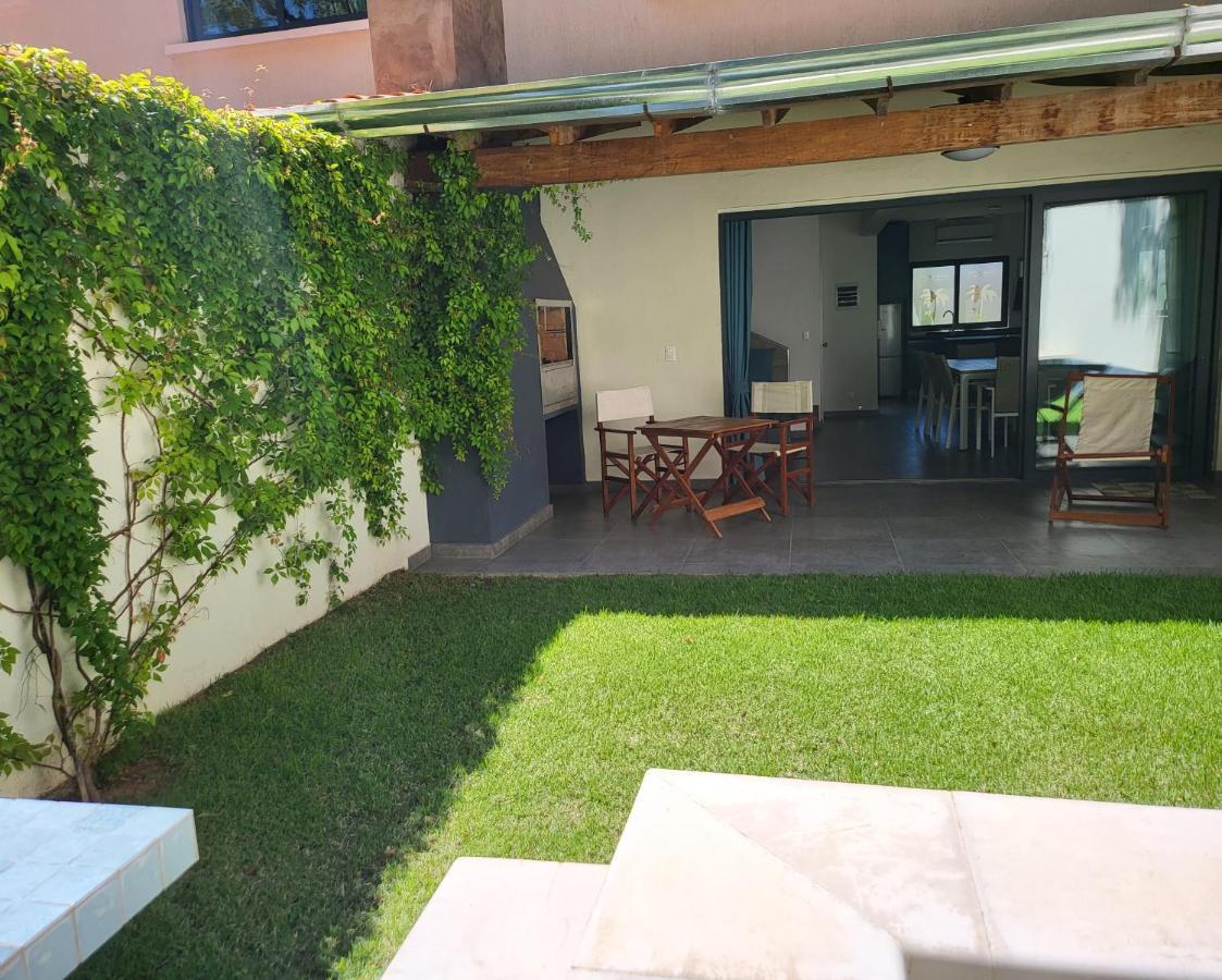 סן ברנרדינו Hotel Oasis-Dream Holidays - La Petite France מראה חיצוני תמונה