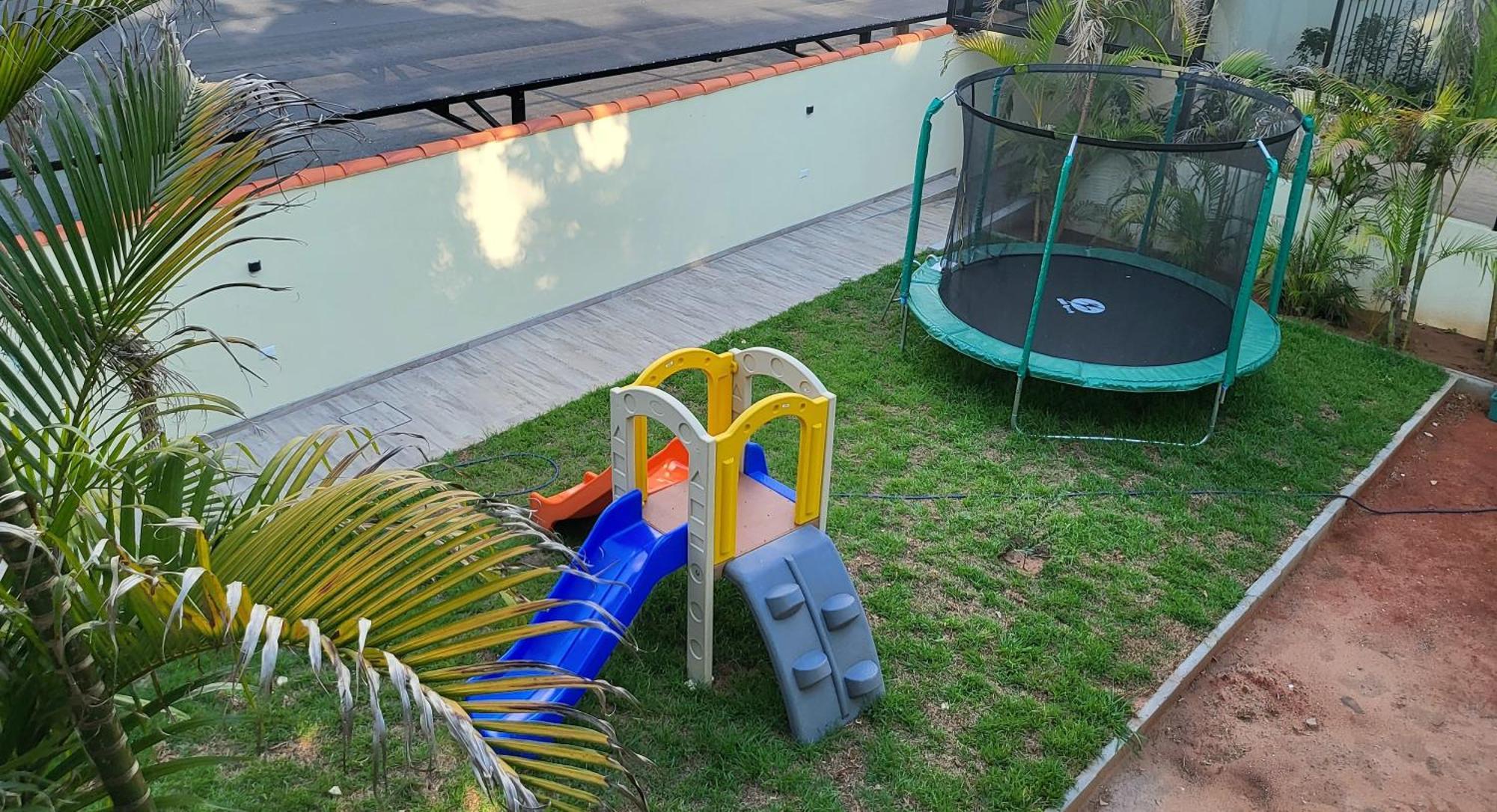 סן ברנרדינו Hotel Oasis-Dream Holidays - La Petite France מראה חיצוני תמונה