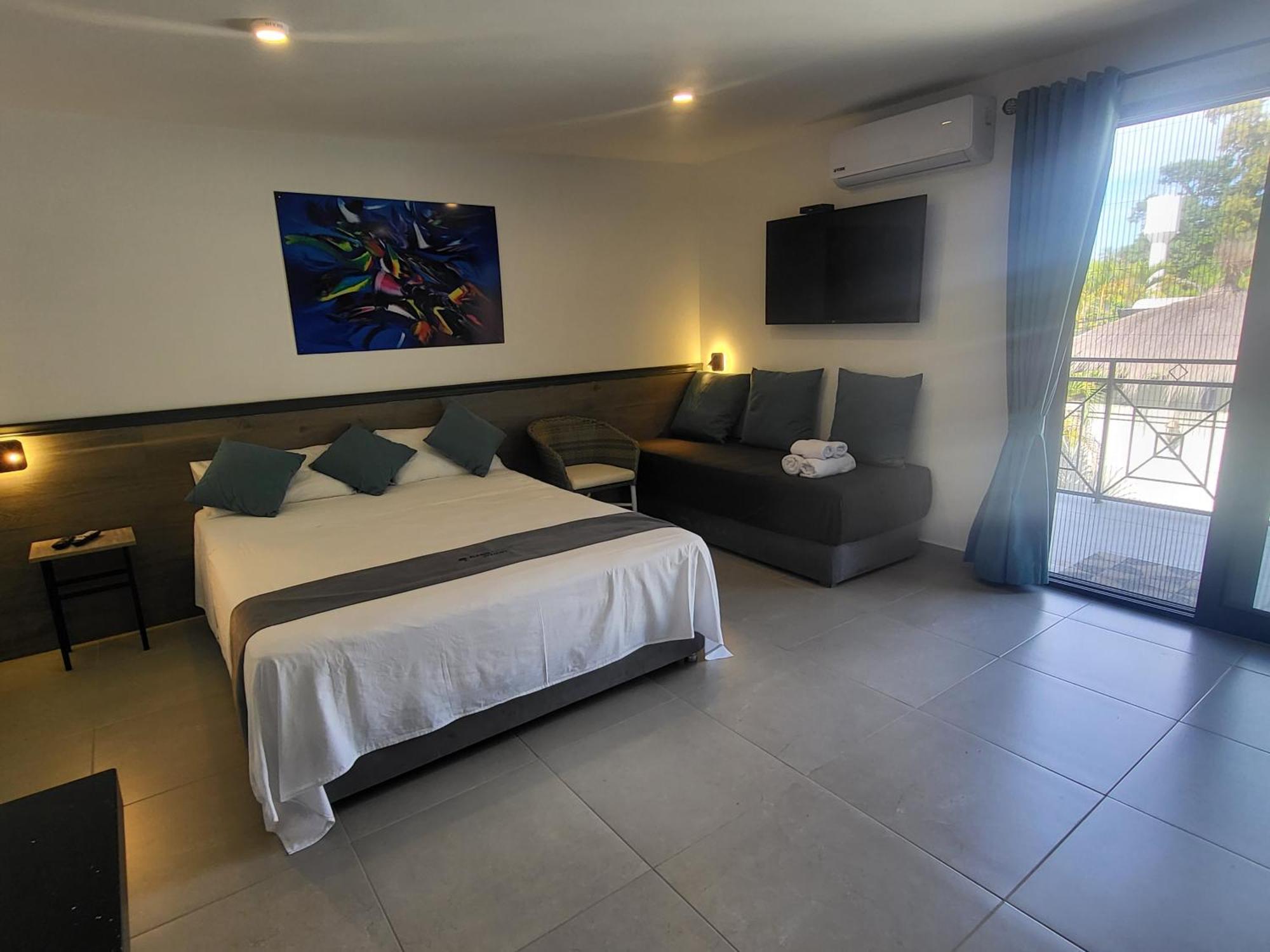 סן ברנרדינו Hotel Oasis-Dream Holidays - La Petite France מראה חיצוני תמונה