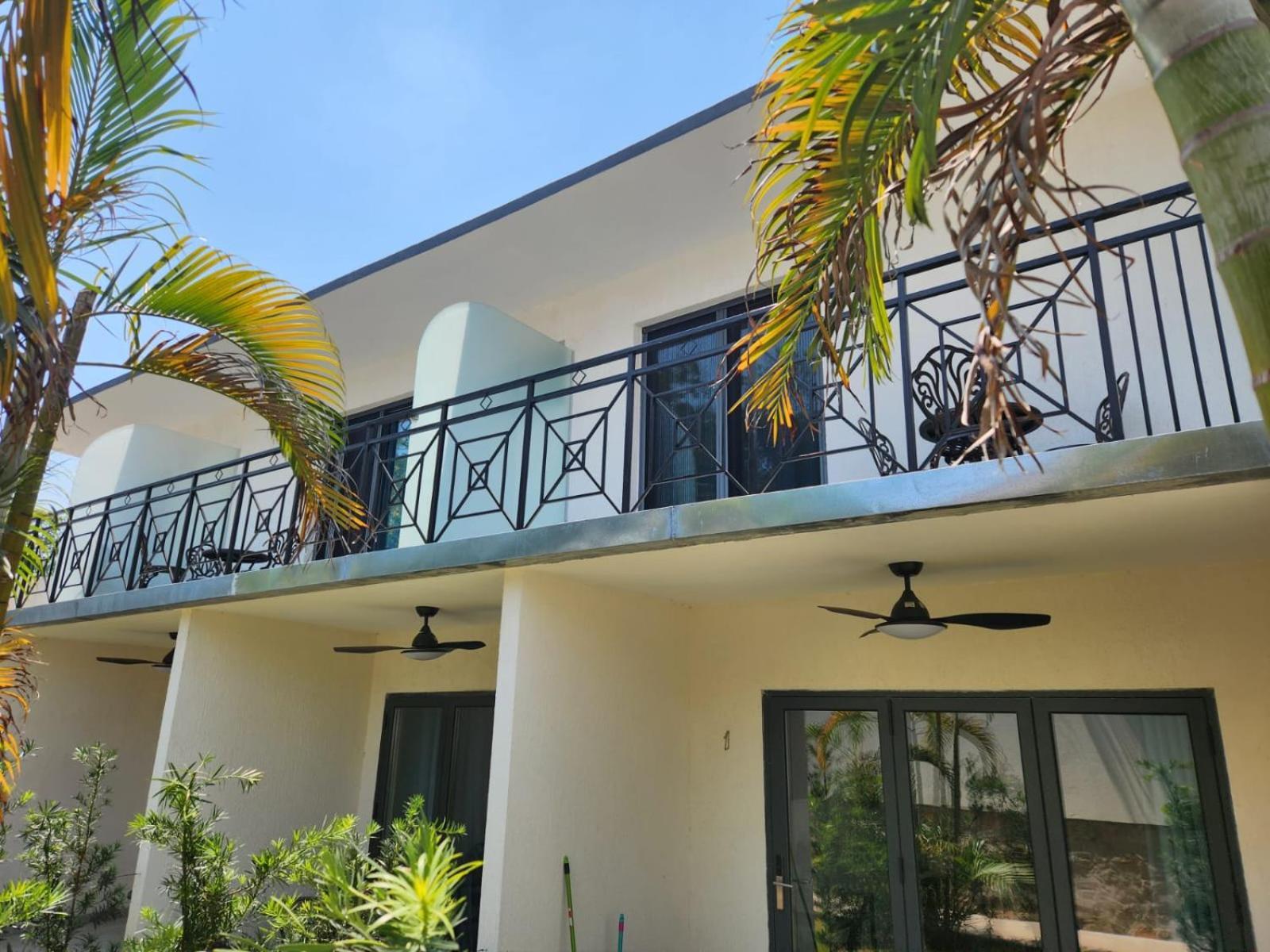 סן ברנרדינו Hotel Oasis-Dream Holidays - La Petite France מראה חיצוני תמונה