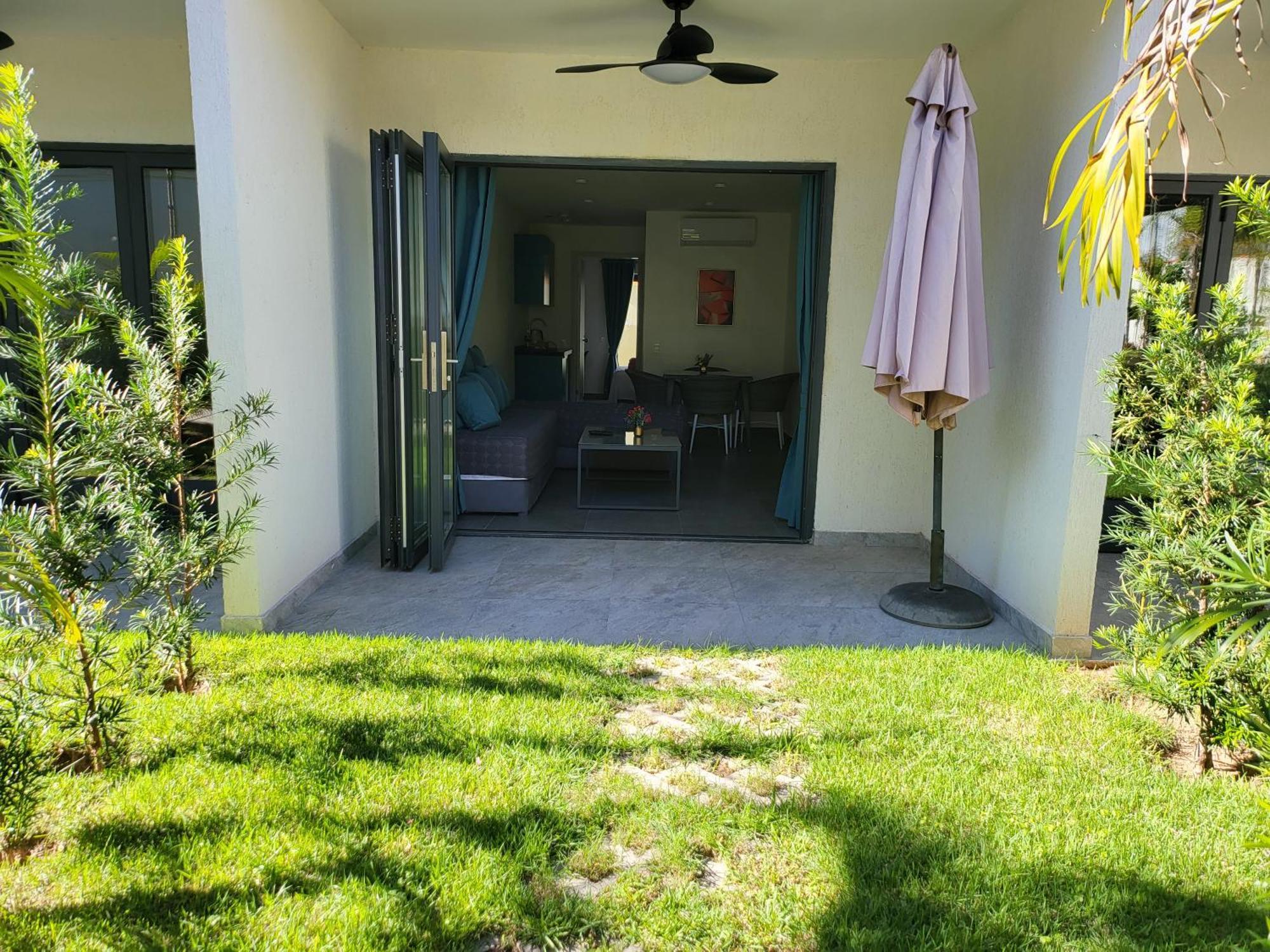 סן ברנרדינו Hotel Oasis-Dream Holidays - La Petite France מראה חיצוני תמונה