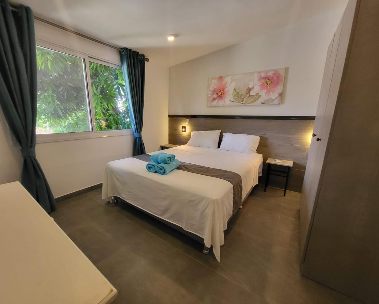 סן ברנרדינו Hotel Oasis-Dream Holidays - La Petite France מראה חיצוני תמונה